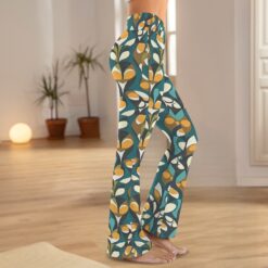Alternative view of Magda - Tummy Control Flared Leggings (Wild Bloom)